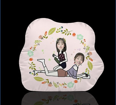 Coussin personnalisé à l'effigie de votre visage de dessin animé – Amis en poses amusantes