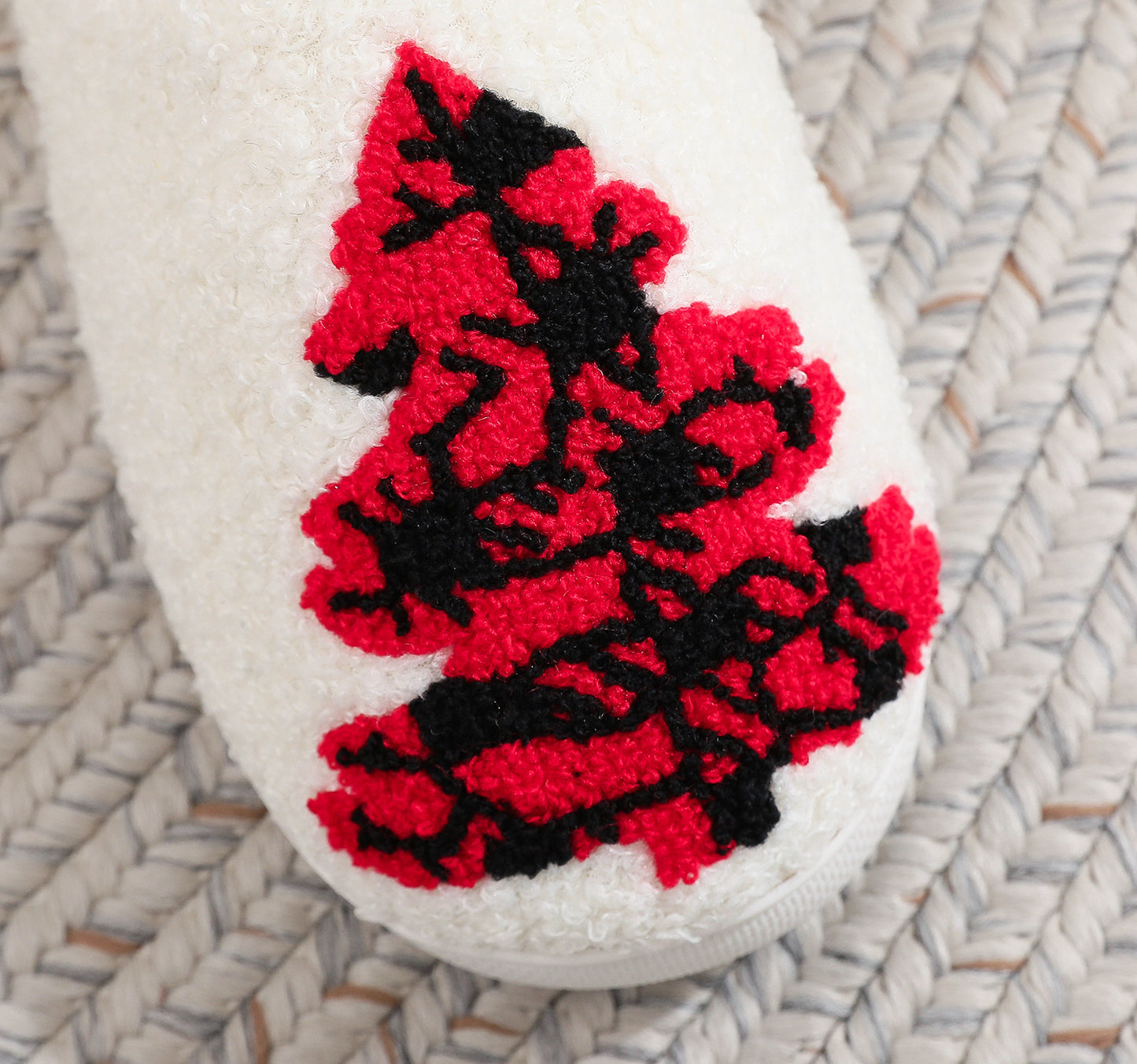 Christmas Tree Fuzzy Slippers – Cozy Holiday Comfort with US Size Guide